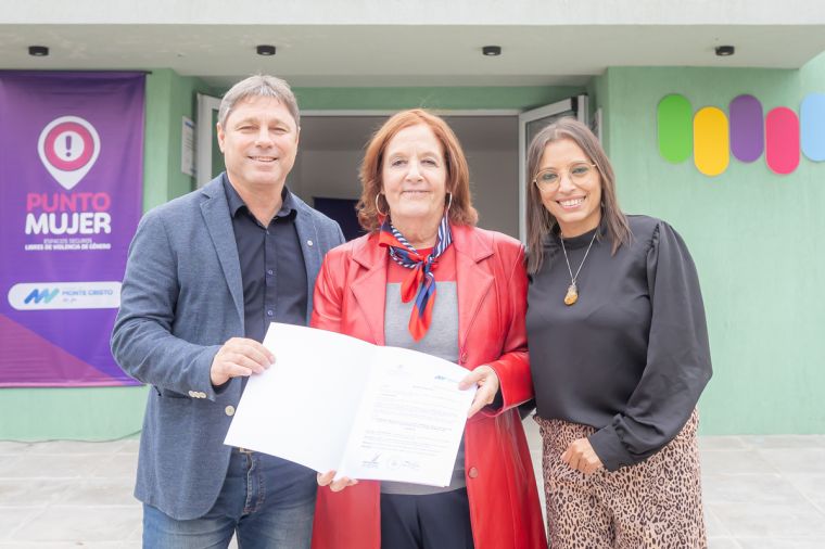Se inauguro un nuevo Punto Mujer en Monte Cristo