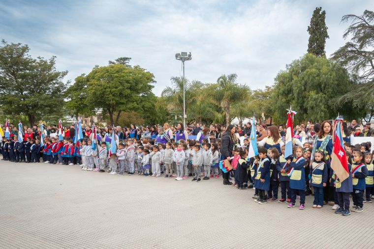 MONTE CRISTO CELEBRÓ EL 2° ANIVERSARIO DE LA CREACIÓN DE SU BANDERA