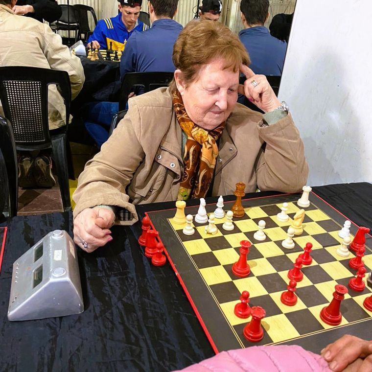 La escuela municipal de Ajedrez de Monte Cristo triunfa en el Primer Encuentro de Suquijuegos