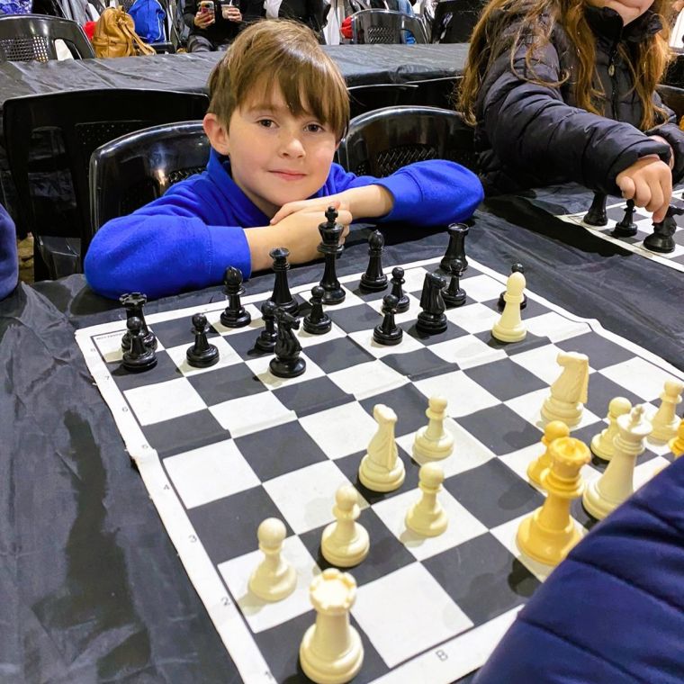 La escuela municipal de Ajedrez de Monte Cristo triunfa en el Primer Encuentro de Suquijuegos
