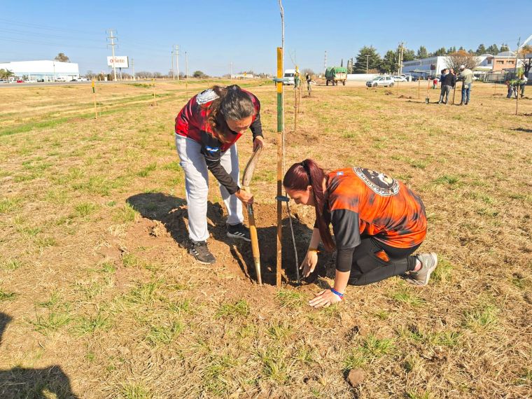 Gran jornada de reforestación en Monte Cristo con la iniciativa “Yo REplanto”