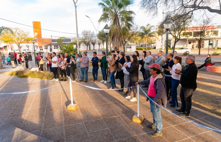 Monte Cristo Inicia la Semana Sanmartiniana con un Emotivo Homenaje
