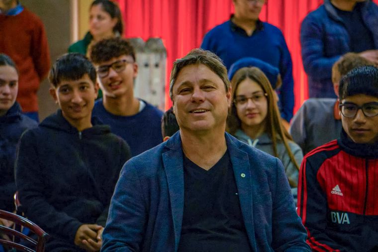 Camilo Álvarez un niño de Monte Cristo apasionado por la historia