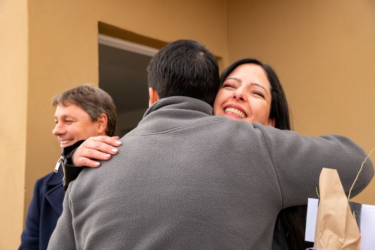 Se entregaron 8 viviendas del EMUVI en Monte Cristo