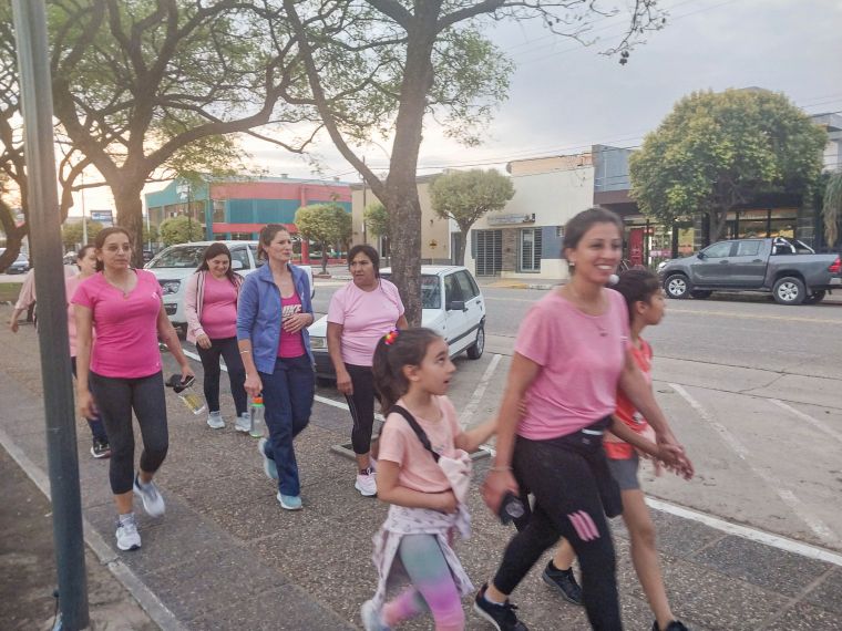 Caminatas en Monte Cristo en el mes de la lucha contra el cáncer de mama