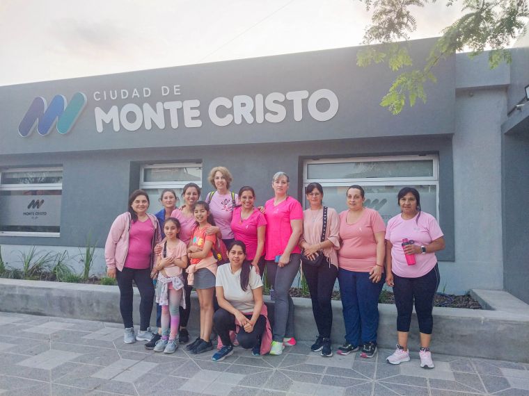 Caminatas en Monte Cristo en el mes de la lucha contra el cáncer de mama