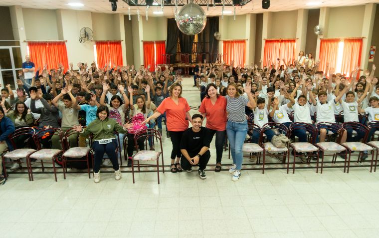 Una emotiva charla llena de empatía y conciencia para los jóvenes de Monte Cristo