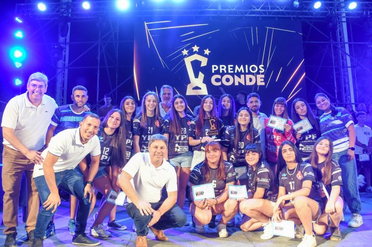 Monte Cristo premió a sus deportistas