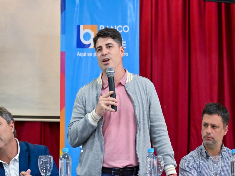 Entrega de créditos del Banco de la Gente en Monte Cristo