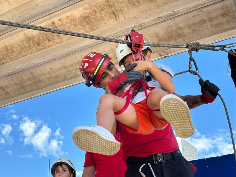 La Escuela de Verano vivió una jornada de diversión y aprendizaje junto al DUAR Alto Riesgo