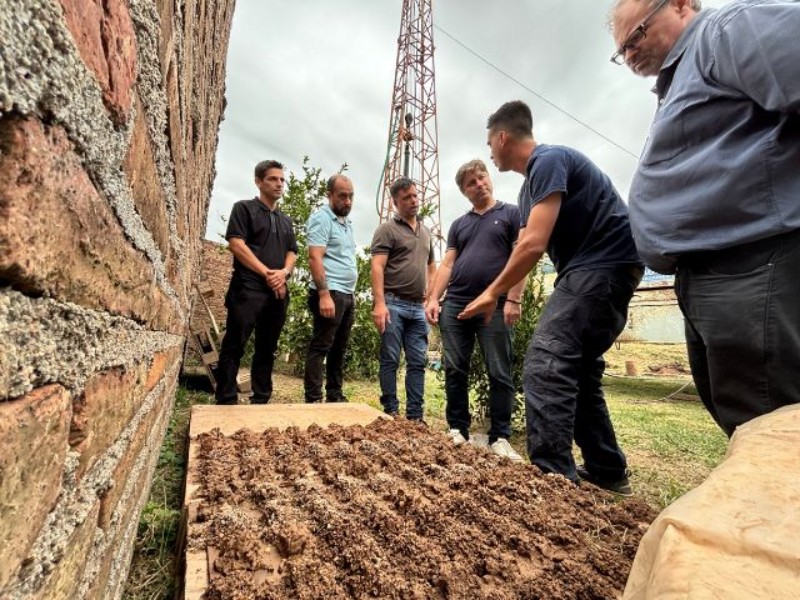 Obra histórica en marcha: nueva perforación para la provisión de agua corriente en Monte Cristo